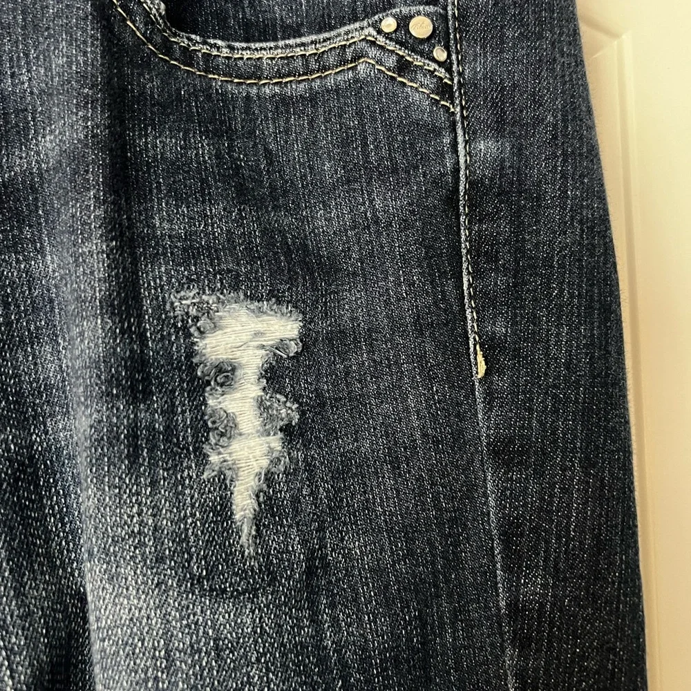 White House Black Market Slim Crop Jeans - Picture 3 of 9